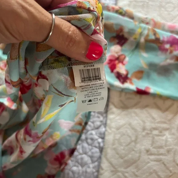 Vince Camuto Floral Blouse - Pink and light blue, NWT, size XL. - Picture 7 of 8